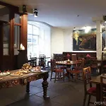 Old Ground Hotel 